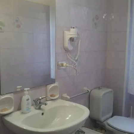 Apartman Gemuetliche In Borgo-sanzio Mit Privatparkplatz By Interhome Catania